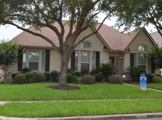 4306 Arboretum Dr, Pasadena, TX 77505