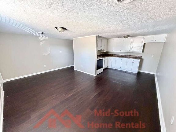 3rd image of 200 N Tipton St Unit I