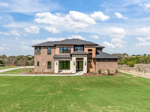 5th image of 2104 Eagles Ridge Dr