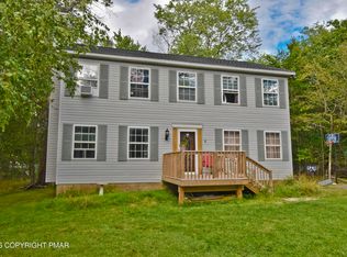 1843 Shady Side Dr, Tobyhanna, PA 18466