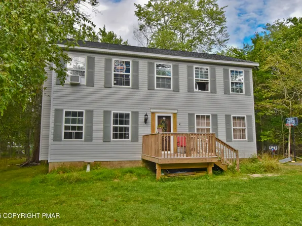 1843 Shady Side Dr, Tobyhanna, PA 18466