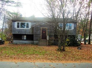 39 W Shore Rd, Holbrook, MA 02343