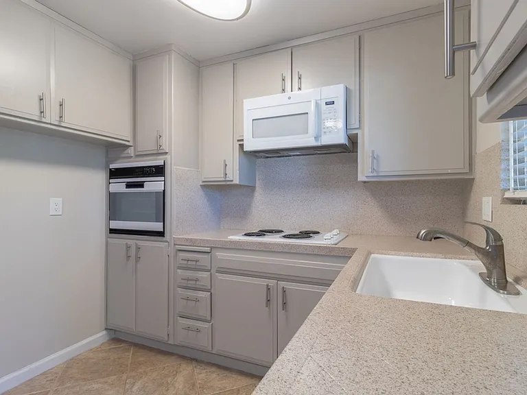 Elegante Apartments ~ Exceptionally Spacious, Unique and a Must See Community! — Photo 36