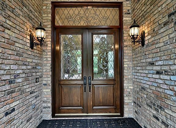 2nd image of 5627 Covehaven Dr