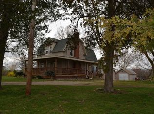 13128 Wamplers Lake Rd, Brooklyn, MI 49230