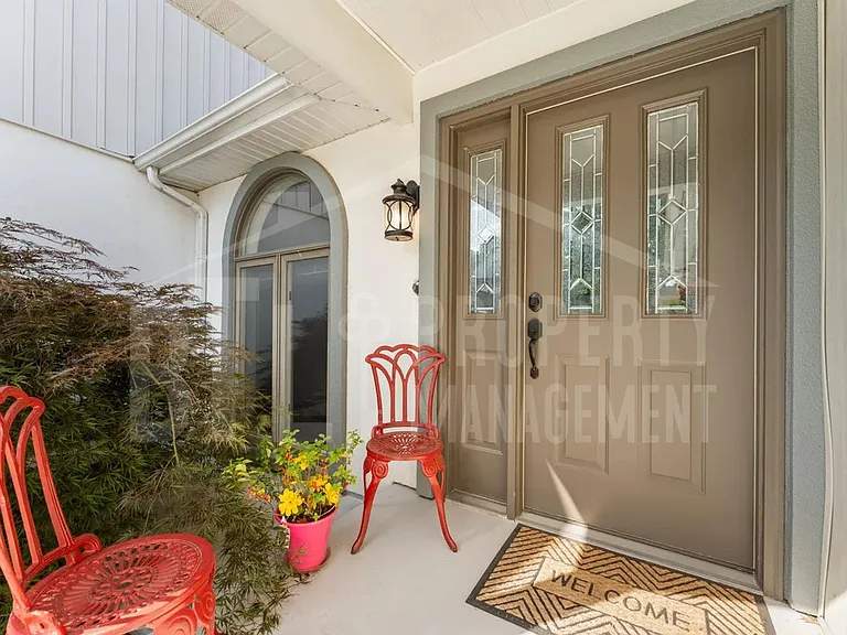 185 Eagle Pointe Dr — Photo 5
