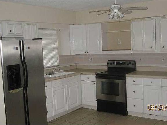 4th image of 1117 Himmarshee St