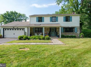 113 Green Valley Rd, Langhorne, PA 19047