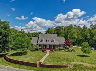8015 Sapp Acres Ln, Oak Ridge, NC 27310