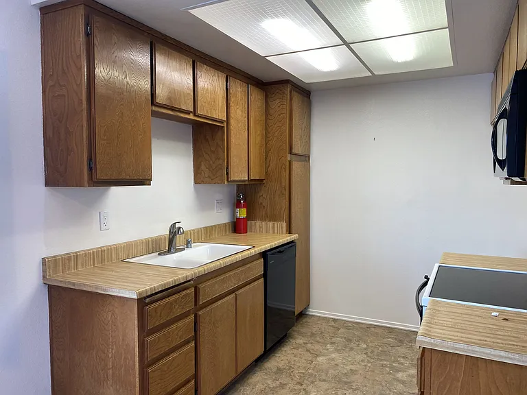 111 S Poplar Ave #45 — Photo 9