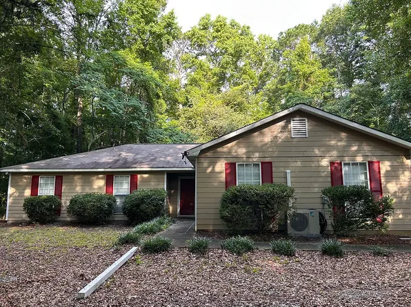 942 Douglas Dr, Ellerslie, GA 31807