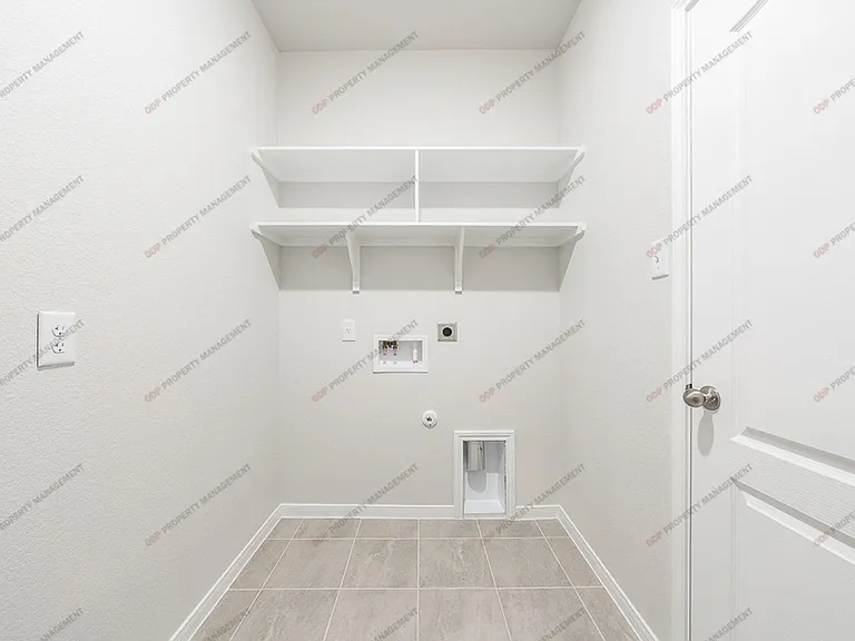 711 Friars Landing Dr — Photo 11