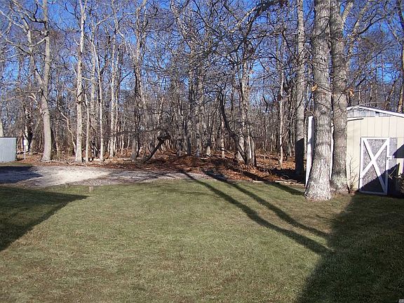 3rd image of 35 Golden Gate Dr
