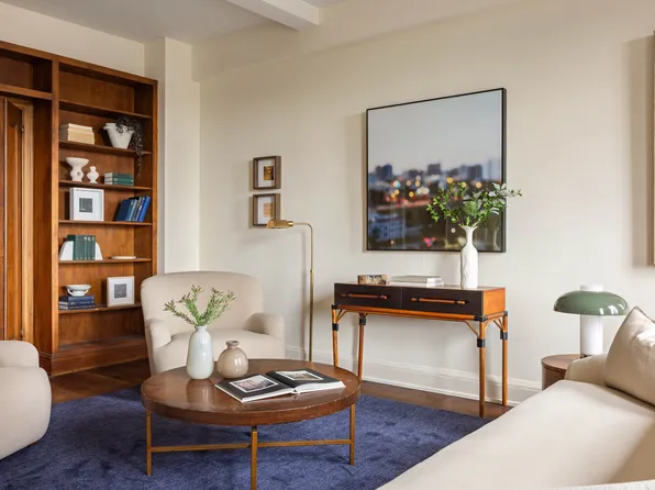 130 East End Avenue image 9 of 12