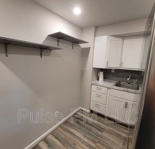816 Montague Rd #U2 — Photo 7