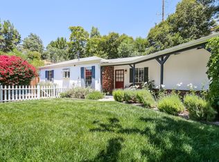 7815 Denivelle Rd, Sunland, CA 91040