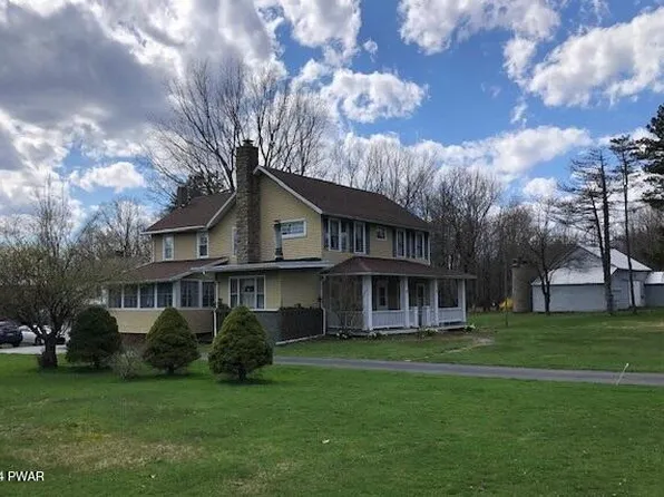 309 Route 447, Newfoundland, PA 18445