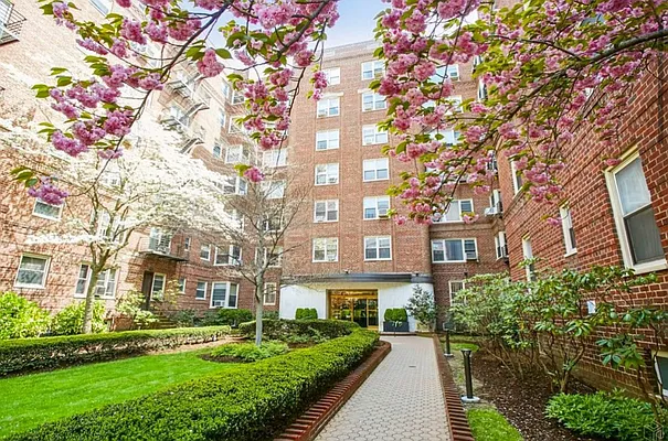 Sold by Benjamin Realty Since 1980 | media 43