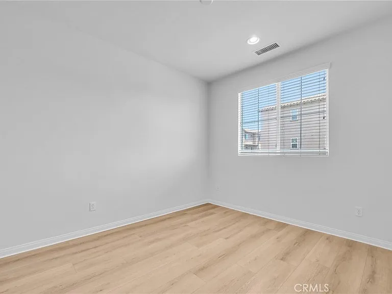 311 N Edenfield Ave — Photo 25