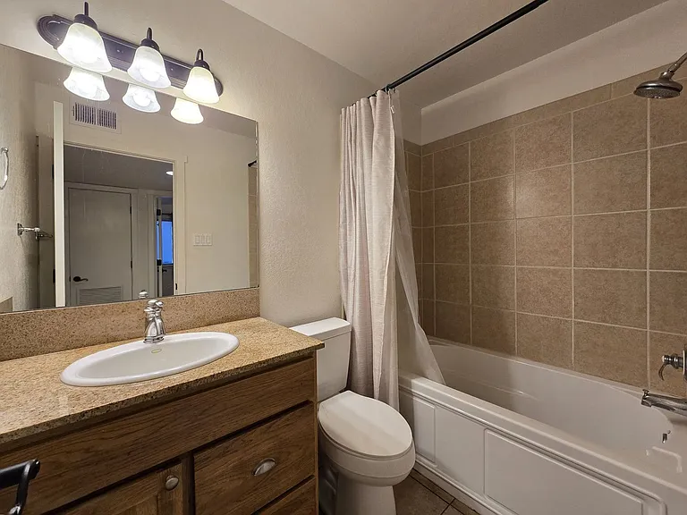 601 W San Mateo Rd #124 — Photo 17