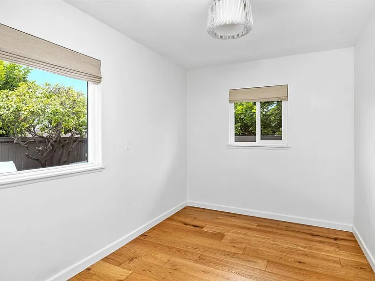 1009 La Tierra Dr — Photo 12