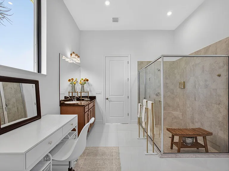 11460 SW Pietra Way — Photo 36