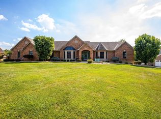 7281 Southpointe Dr, Cincinnati, OH