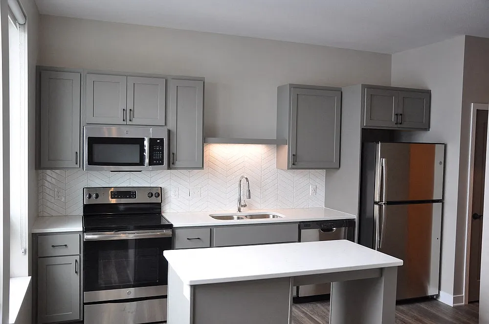 Dillard Apartments — Photo 3