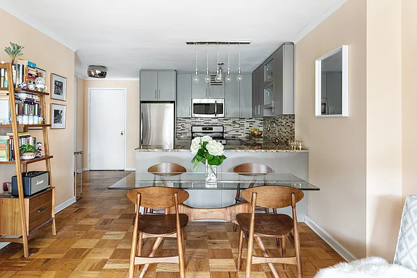 Sold by Compass | media 16