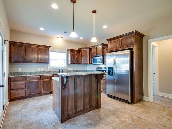 5th image of 1731 Bear Paw Ln