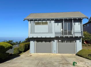 23 Holiday Ct, Pacifica, CA 94044
