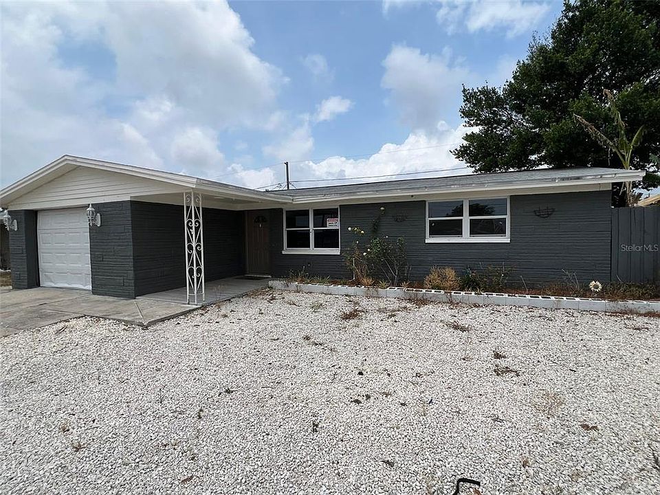 1st image of 3911 CEDARWOOD DRIVE