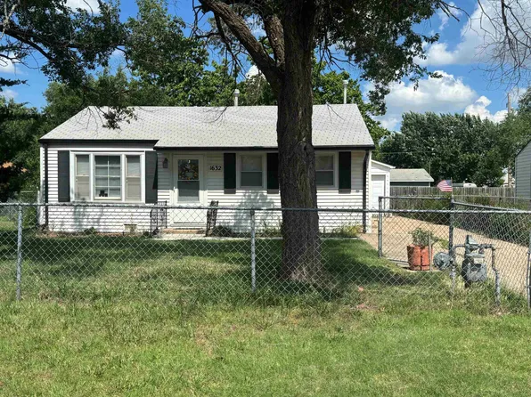 1632 S Sedgwick, Peck, KS 67120