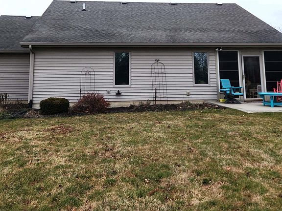 2nd image of 11822 Birch Ct