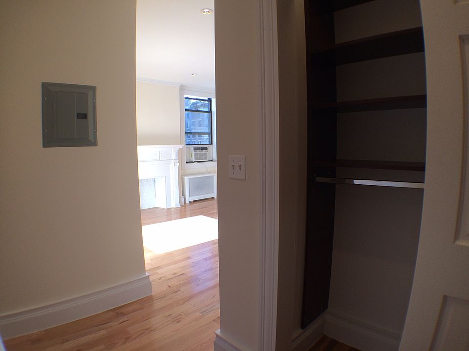 1st image of 265 W 81st St APT 9B