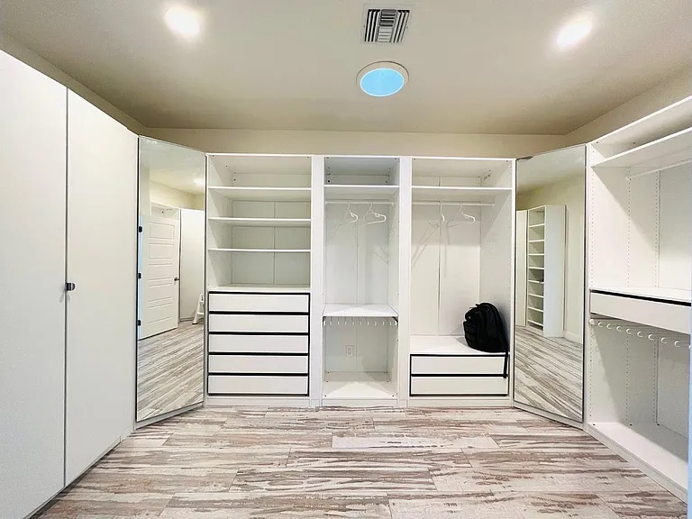 19044 Summit Ridge Dr — Photo 36