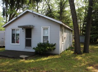 134 Maple Bluff Ave, Prudenville, MI 48651