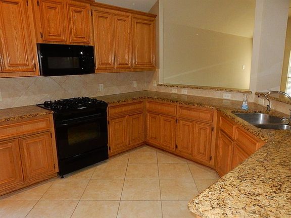 5th image of 26819 Lakeridge Park Ln