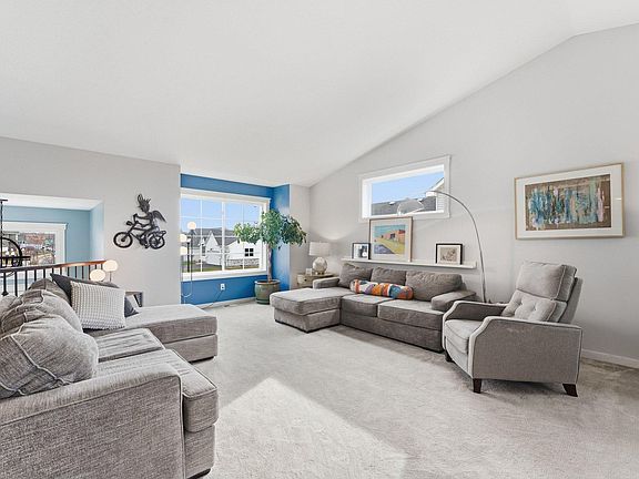 2nd image of 932 Forest Edge Dr