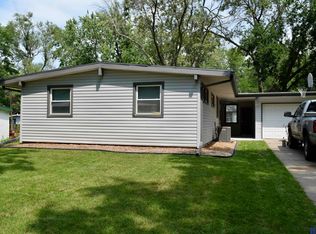 350 Prestwick Rd, Lincoln, NE 68505