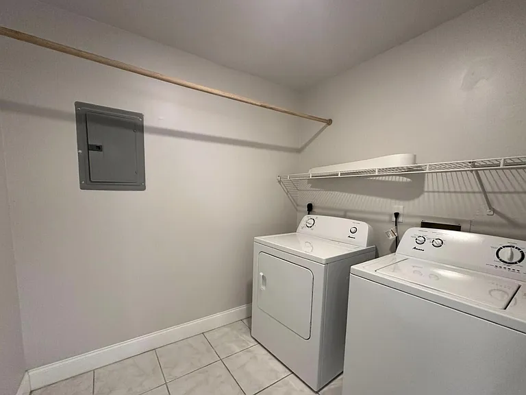 646 Eldorado St #3 — Photo 5
