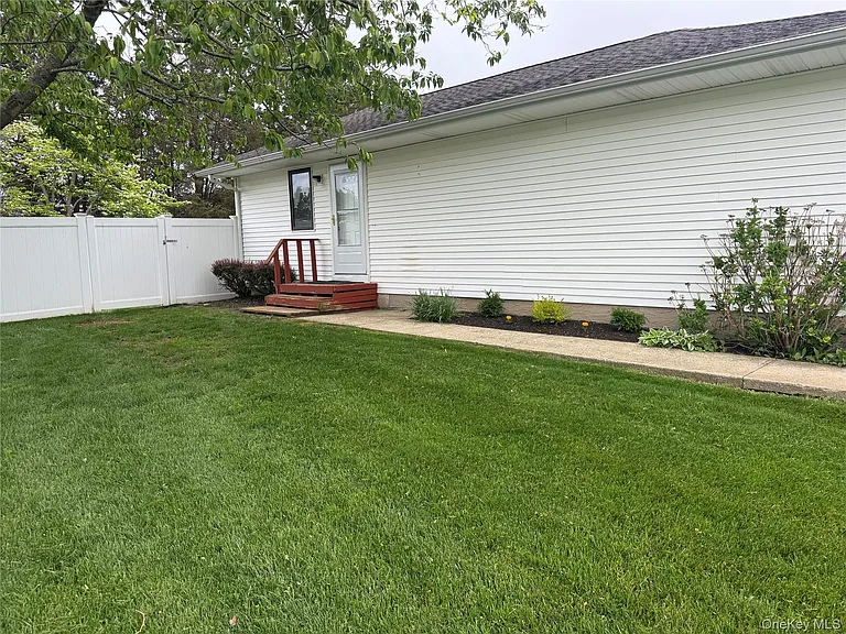 15 Donald St — Photo 5