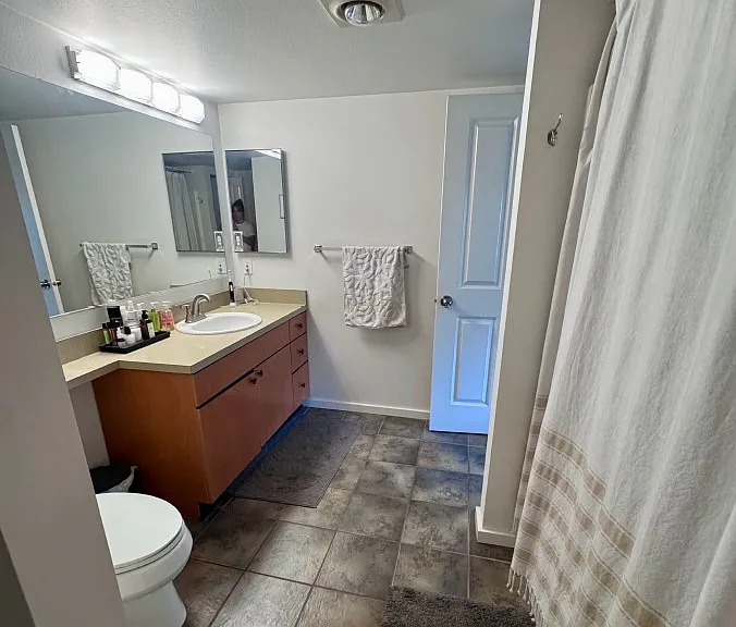 3919 Latona Ave NE #101 — Photo 11