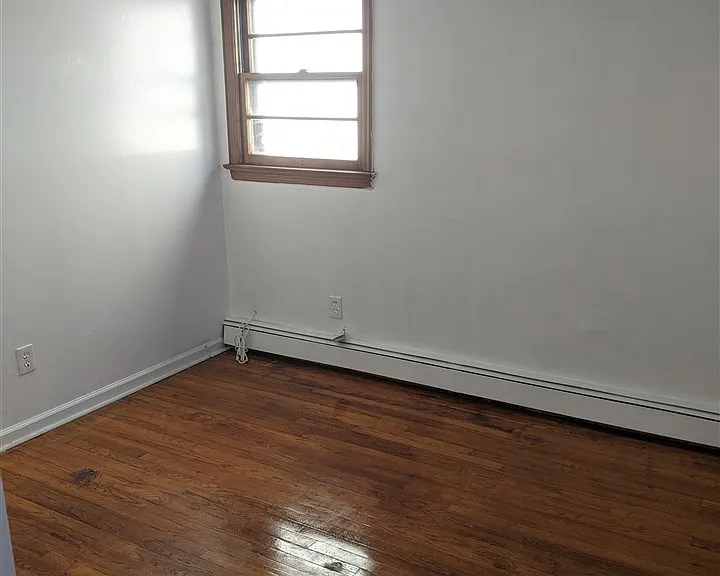 12 Linden Ave #2 — Photo 18