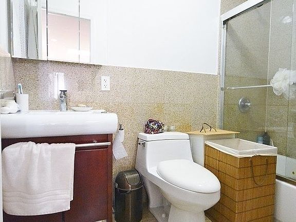 4th image of 67 Sullivan St APT 2B