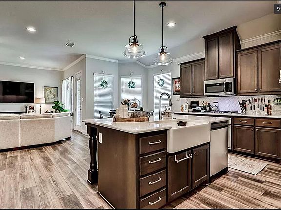 5th image of 808 Parkside Dr #808