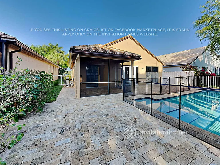 13512 Carrick Green Ct — Photo 18