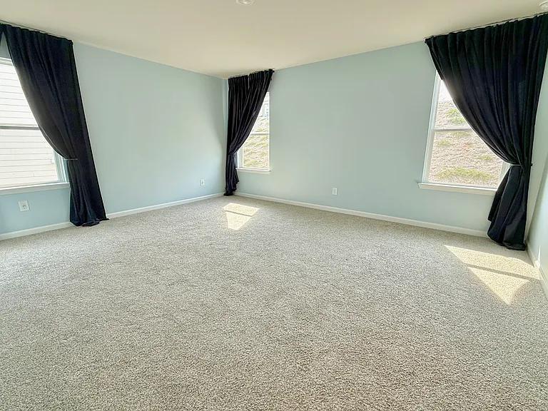 3615 Shore Wood Ave — Photo 7