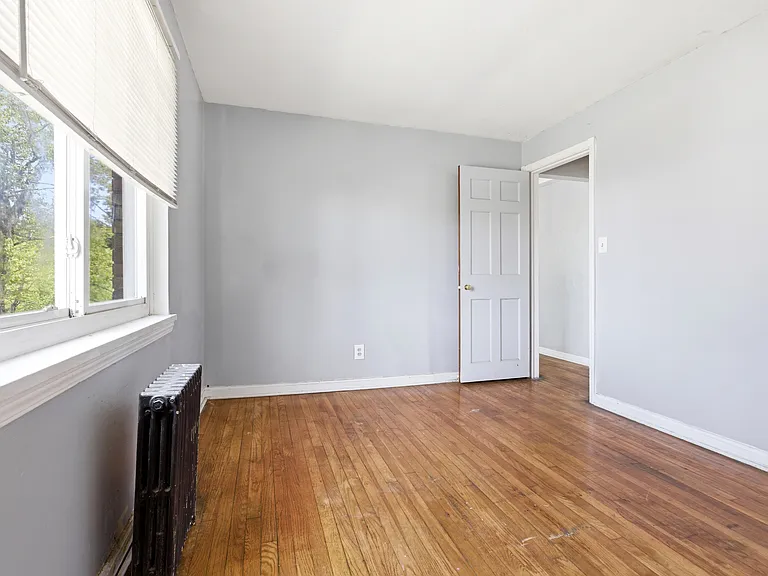 2715 Noble Rd #205 — Photo 11