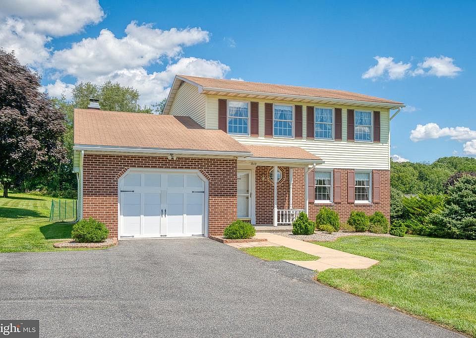 1st image of 1809 Twin Lakes Dr